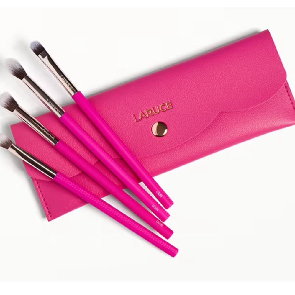 NEW Laruce Beauty Kayla 4 brush set